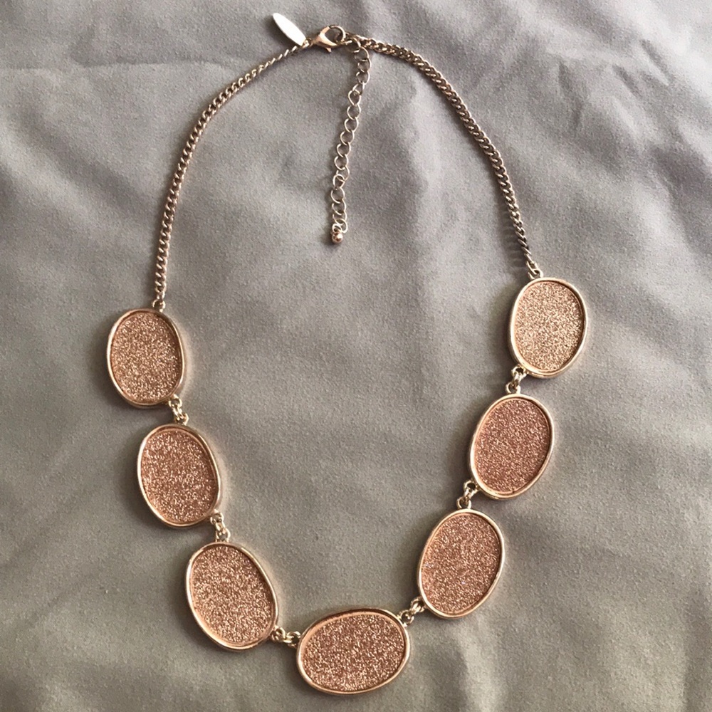 Peach statement necklace - Picture 2 of 7
